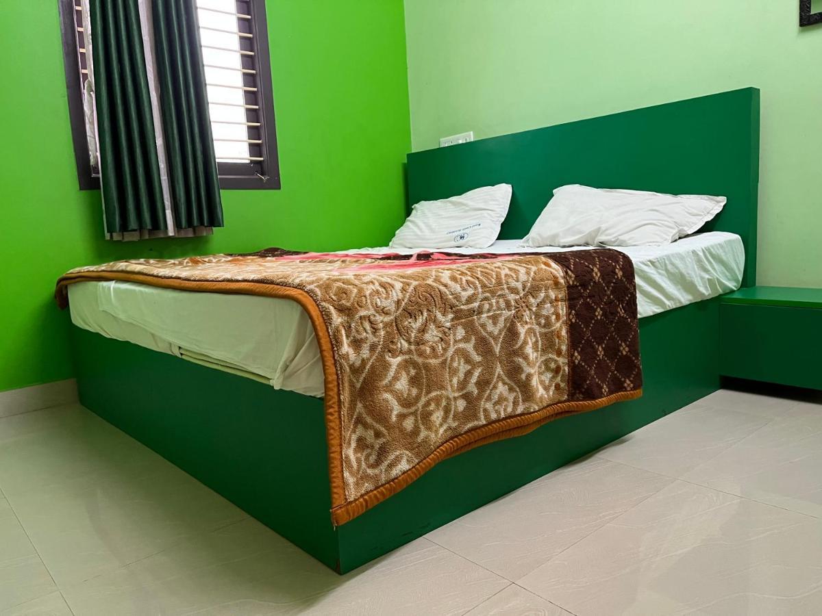 Appartamento Royal Grand Residency Pondicherry Esterno foto