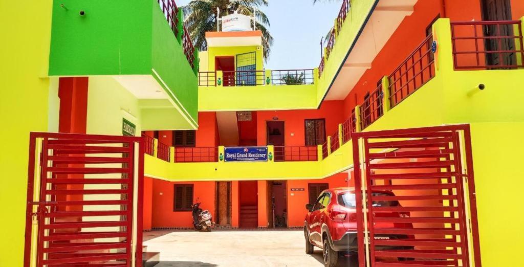 Appartamento Royal Grand Residency Pondicherry Esterno foto