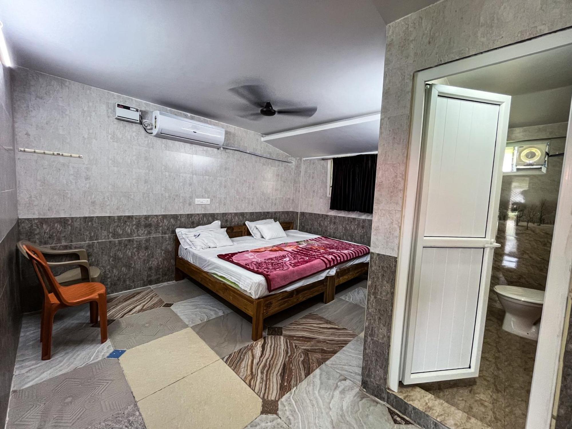 Appartamento Royal Grand Residency Pondicherry Esterno foto