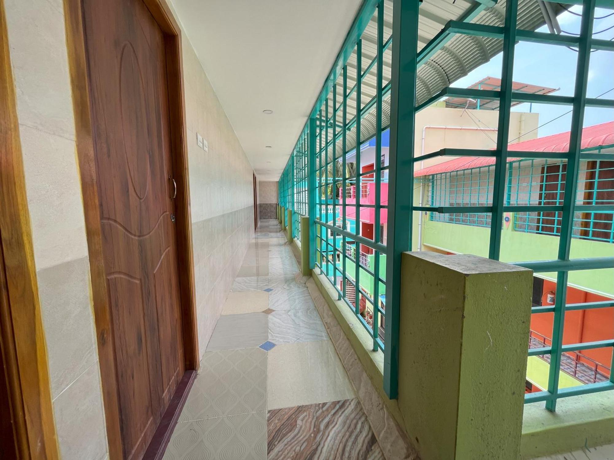 Appartamento Royal Grand Residency Pondicherry Esterno foto